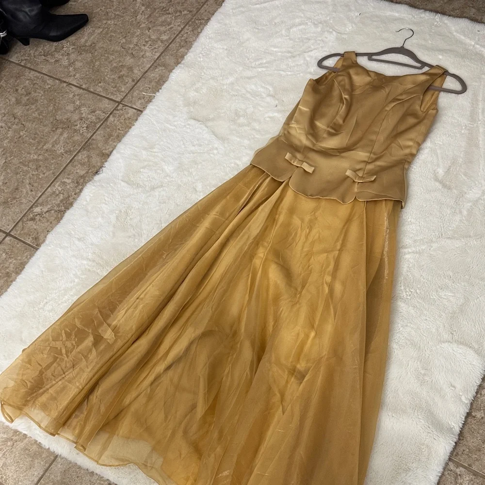 Dave & Johnny Gold Prom Dress - Picture 4 of 5